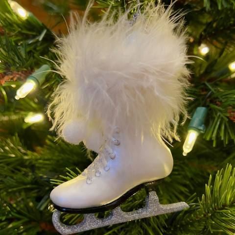 Коньки с опушкой, ёлочное украшение