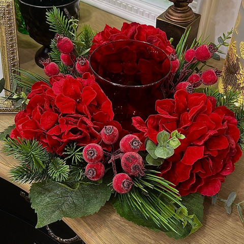 Подсвечник с гортензиями